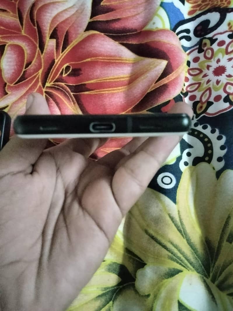 Google Pixel 6a 3