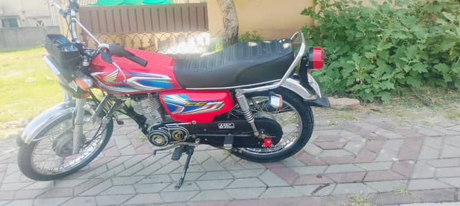 Honda 125 22 model bio available