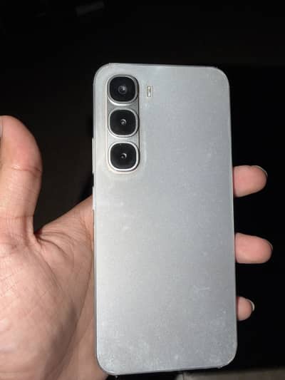 Infinix Hot 60 Pro 8/128GB | 10/10 Condition | Complete Box