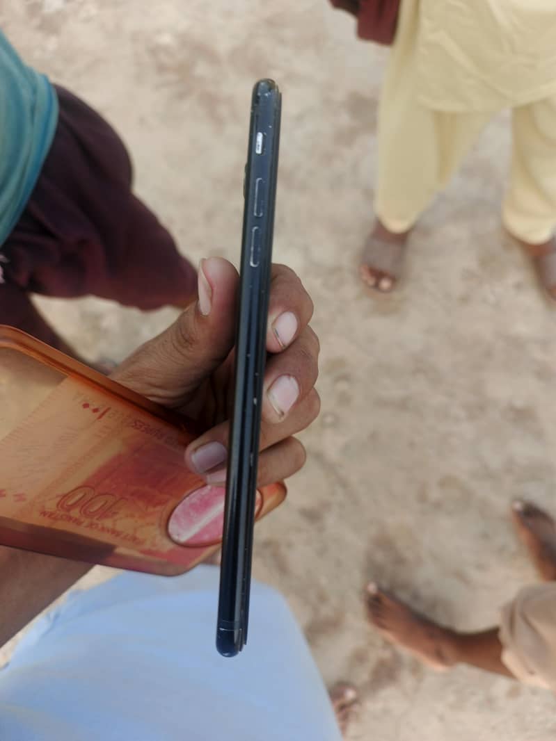 Apple iPhone 7 Plus 3