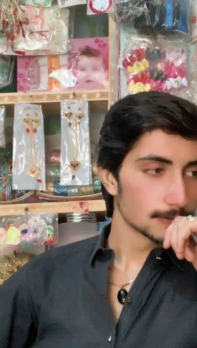 Zeeshan Khan