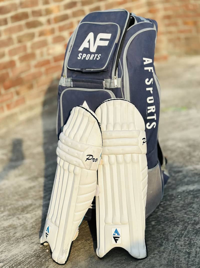 *Complete Cricket Kit & Accessories* 3