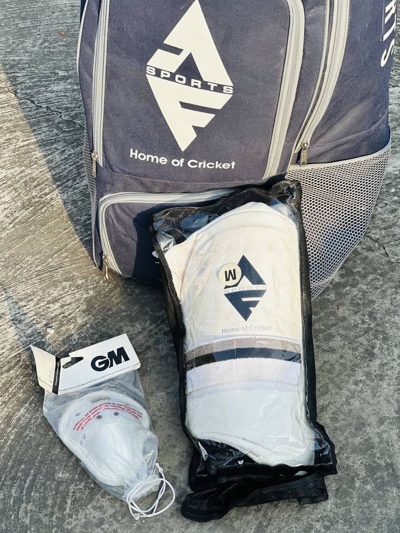 *Complete Cricket Kit & Accessories* 6