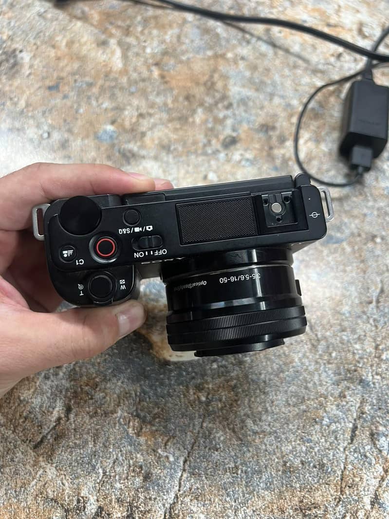 SONY ZV-E10 2
