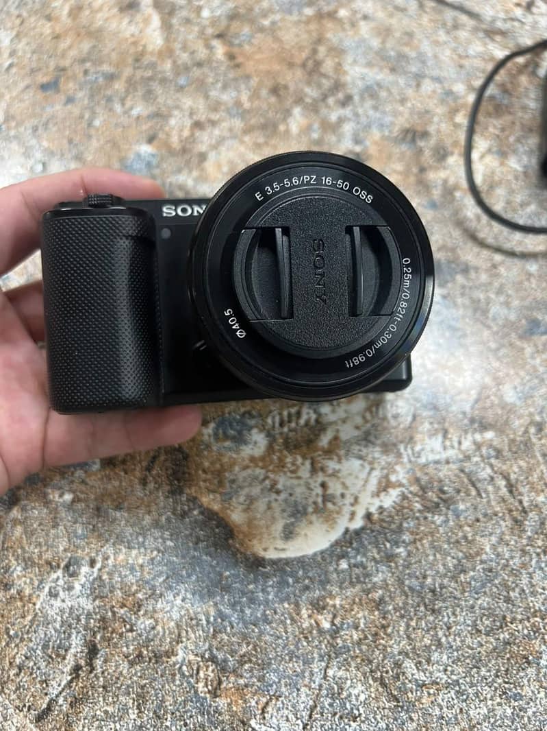 SONY ZV-E10 3