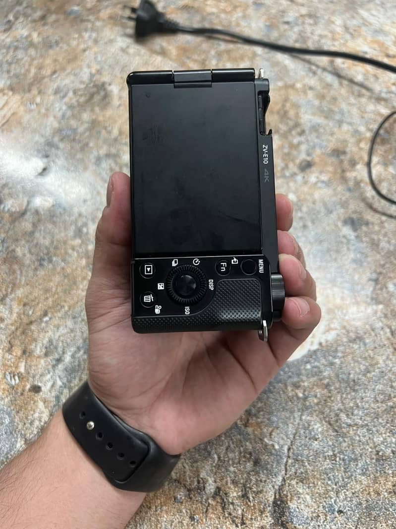 SONY ZV-E10 6