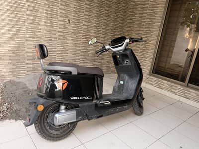 Yadea EPOC-H 2025
