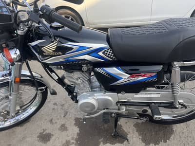 Honda CG 125 2025 Model for sale.