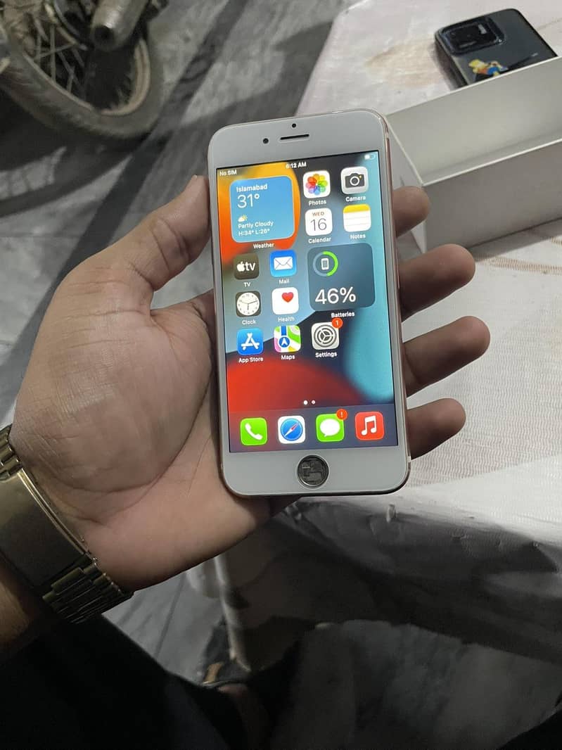 Apple iPhone 6S 3
