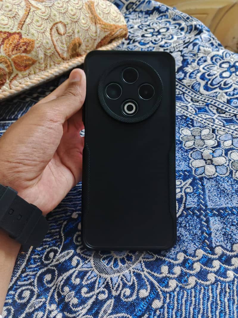 Tecno CAMON 30 Pro 1