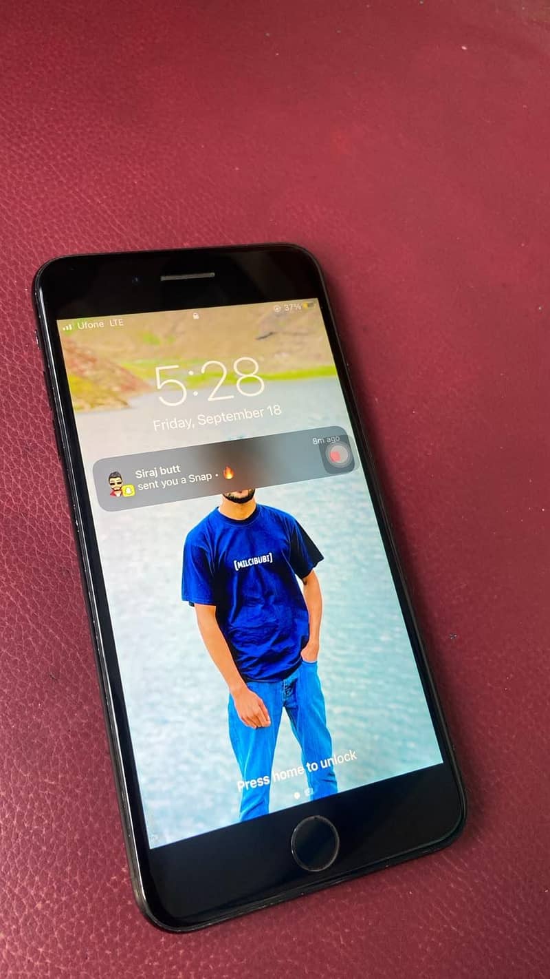 Apple iPhone 7 Plus 2