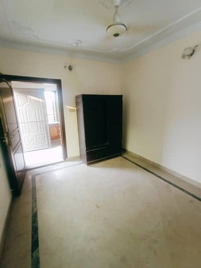 only Female And samll Family Room For Rent in I-10