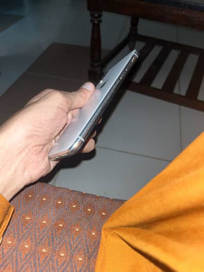 Apple iPhone X