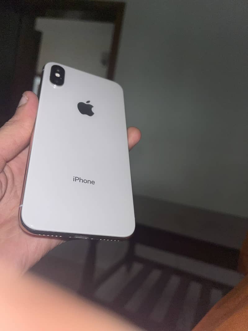 Apple iPhone X 1