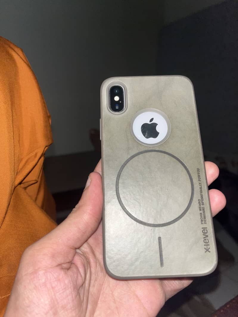 Apple iPhone X 3