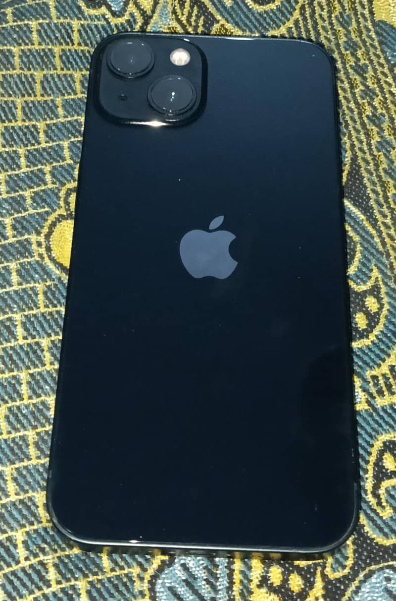 Apple iPhone 13 0