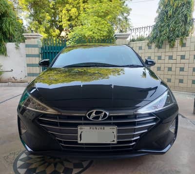 Hyundai Elantra 2022