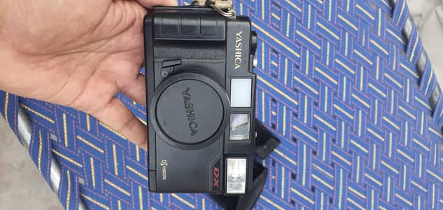 YASHiCA MF2 Good Condition Camera All ok.