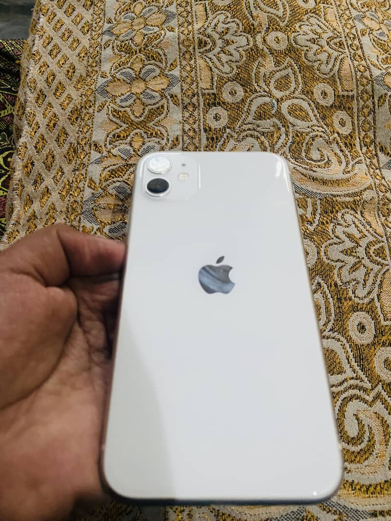 Apple iPhone 11 5