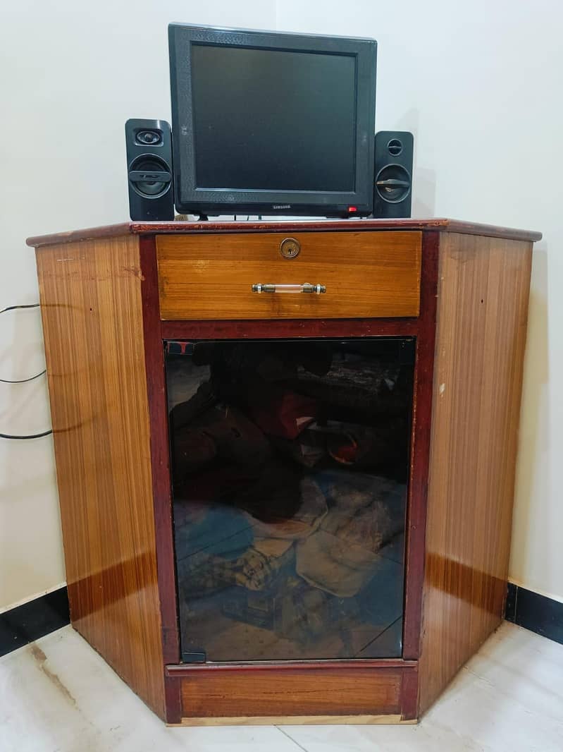 LED Tv Corner 3