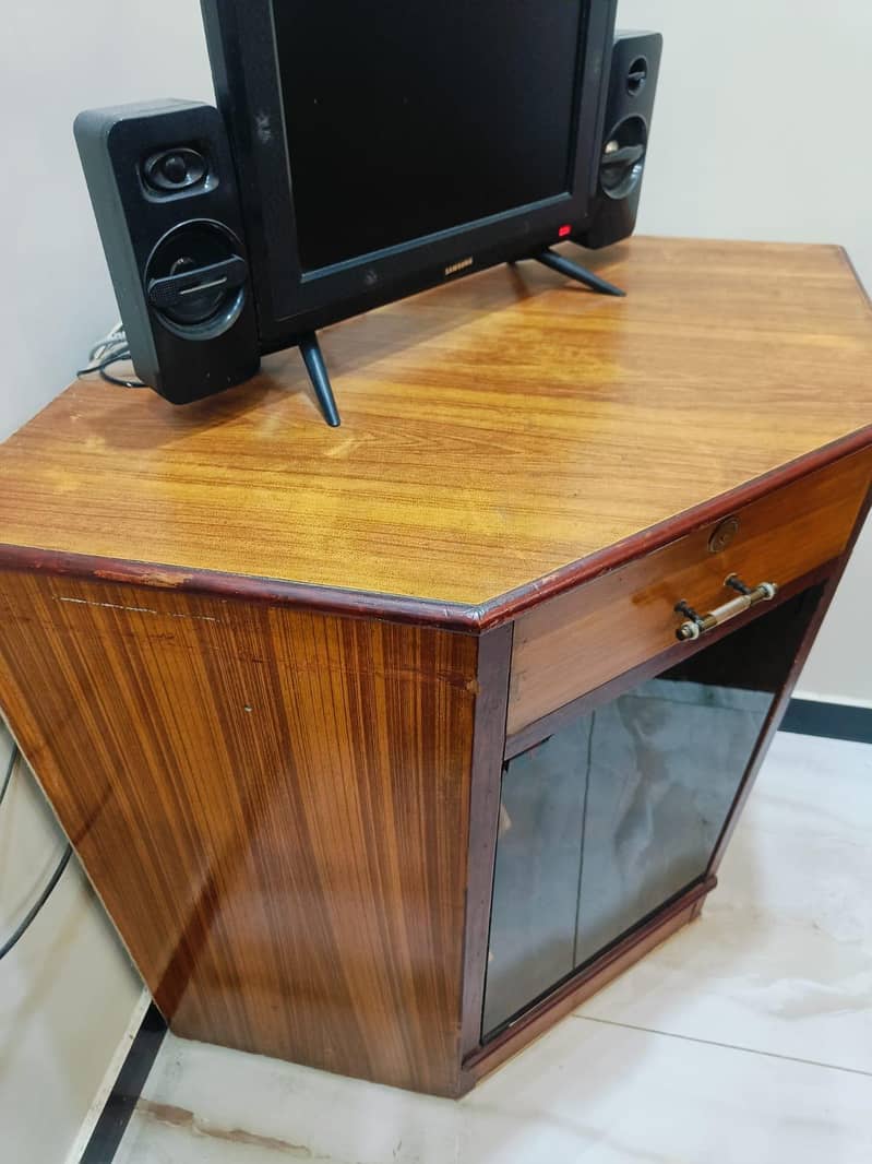 LED Tv Corner 6