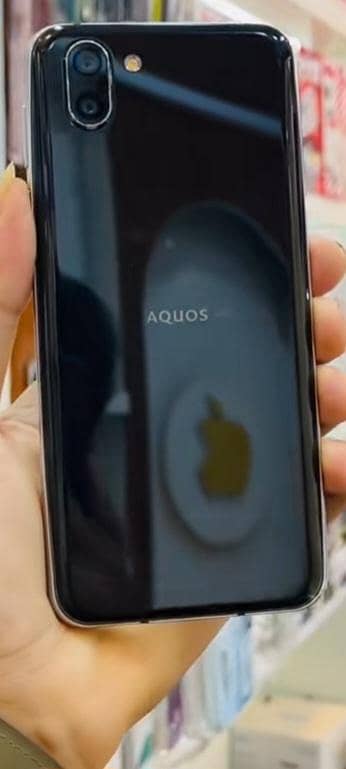 AQUOS R2 MOBILE COLOUR BLACK BLUE