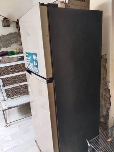 Medium size fridge for sale new condition