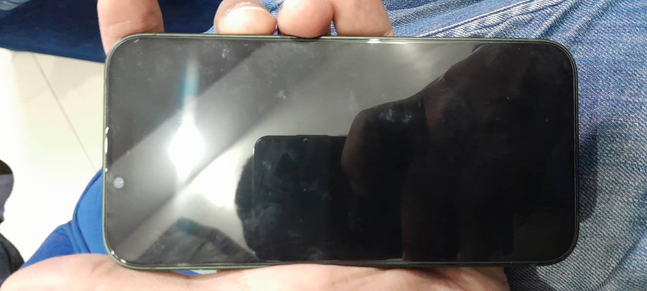 Apple iPhone 13 2