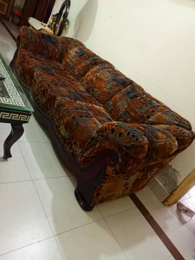 executive luxury 6 seter Molty Fom sofa set used with cover
