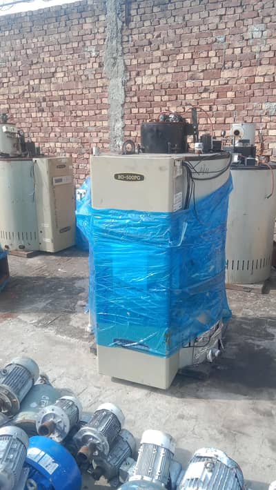 steam generator and steam boiler