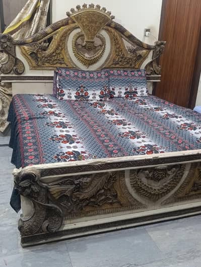 King size bed King design dressing table 2 side table of bed
