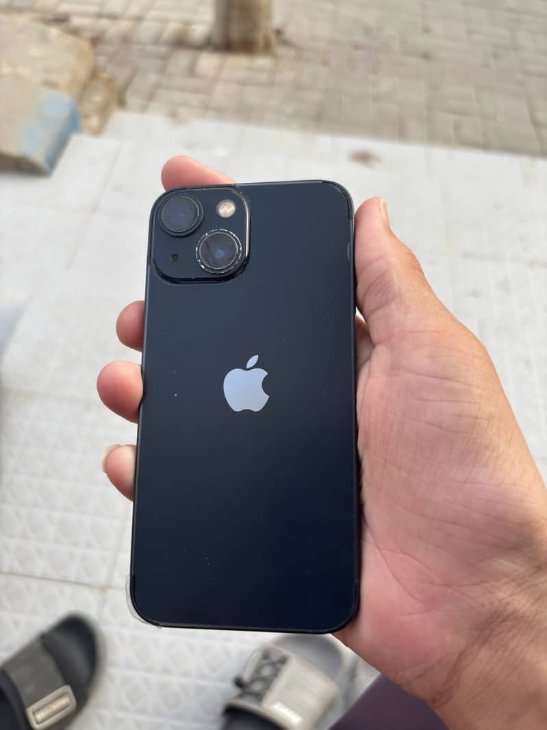 Apple iPhone 13 mini 4