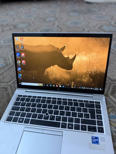 HP 840 g8