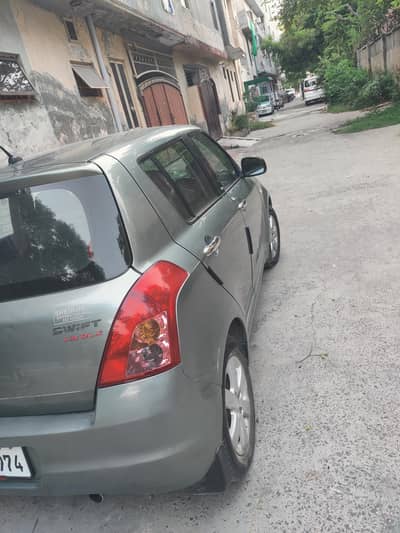 Suzuki Swift 2012