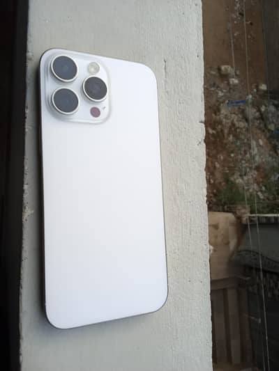Apple iPhone 16 Pro Max