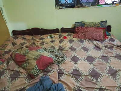 I want to sale my beds with out mattress