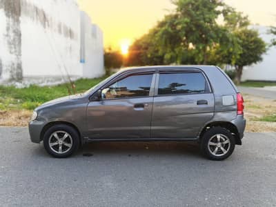Suzuki Alto 2011 very good condition family use car almost genuine car