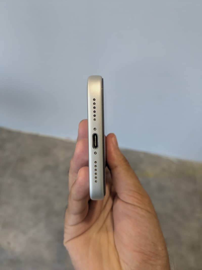 Apple iPhone 17 Pro Max 5
