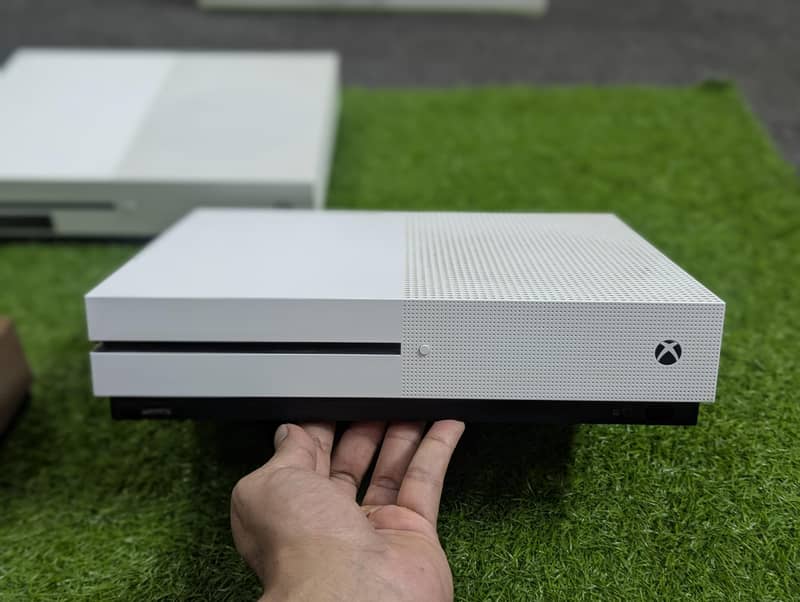 Xbox one s 2
