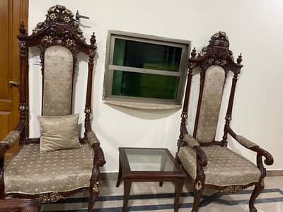 Executive Chairs with Table – Premium Quality