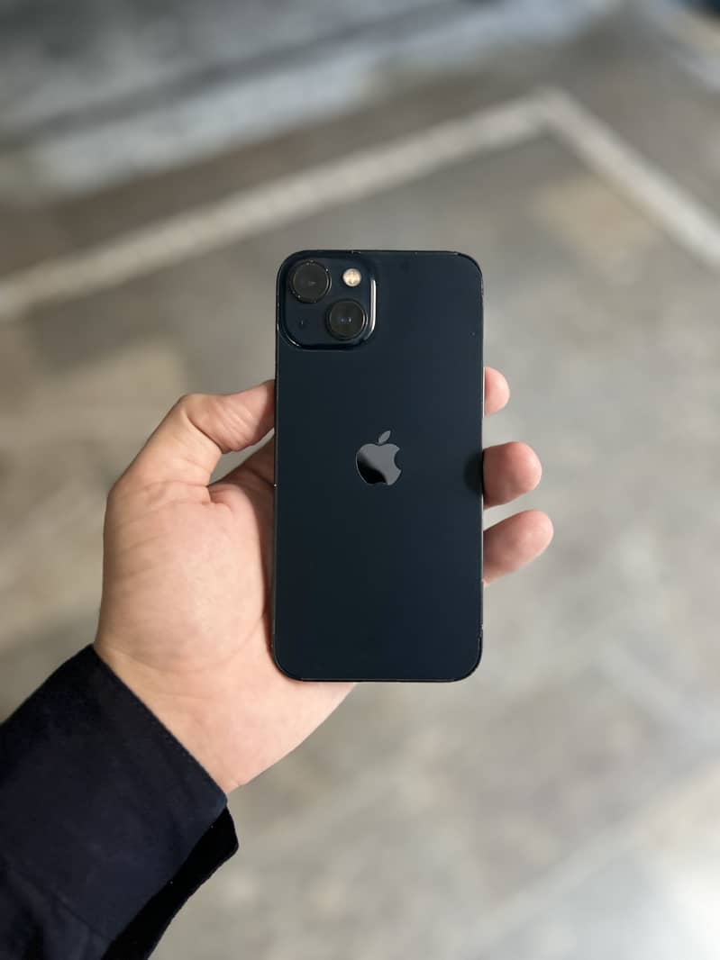 Apple iPhone 13 1