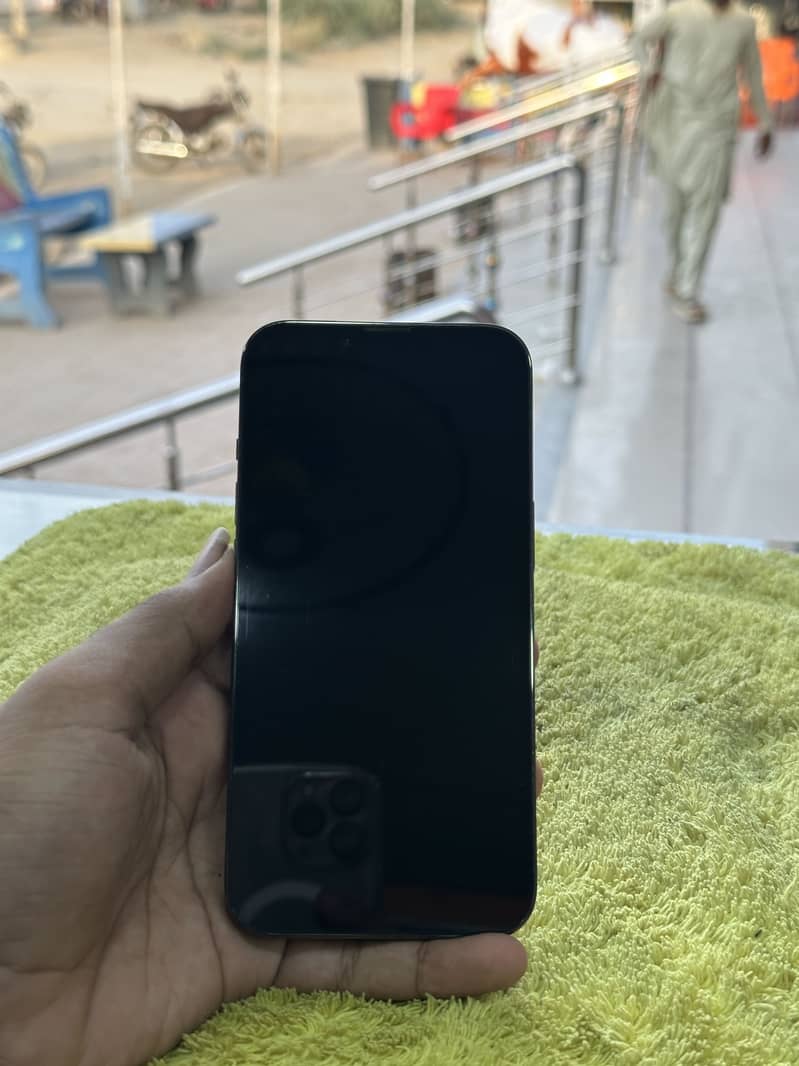 Apple iPhone 13 Pro 3