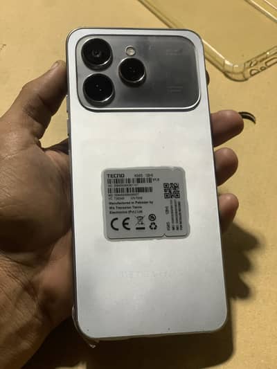 Tecno spark 40   6+128 GB