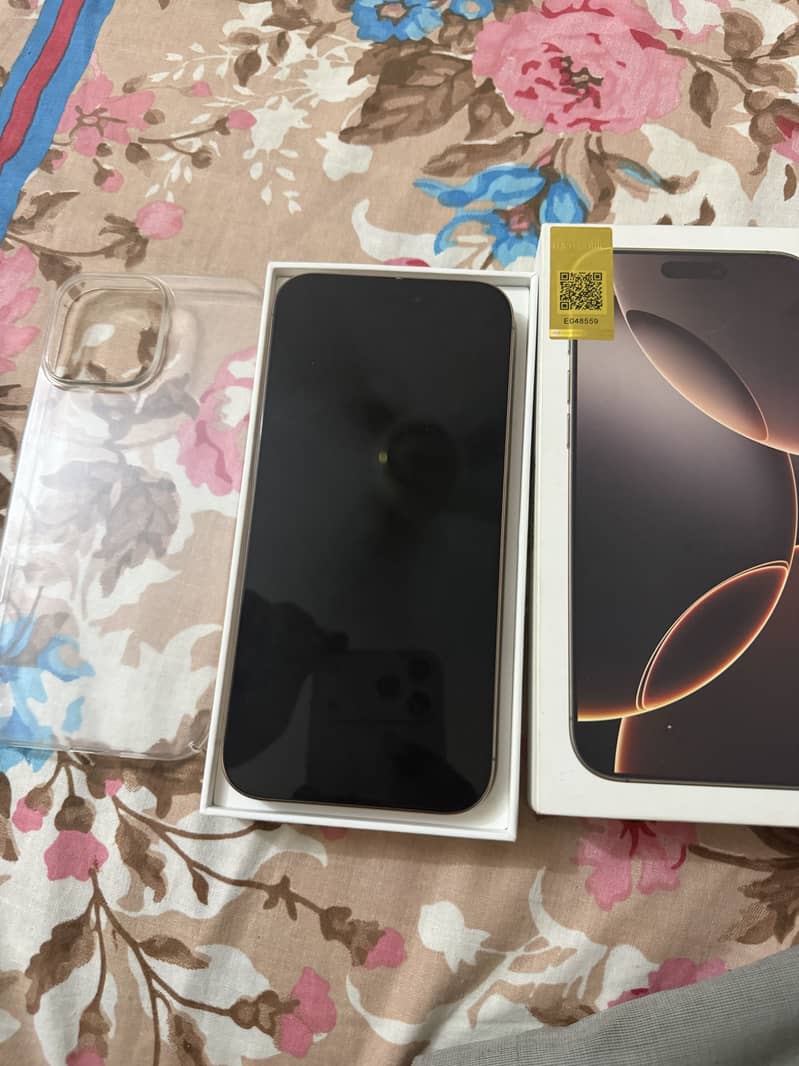 Apple iPhone 16 Pro Max 2