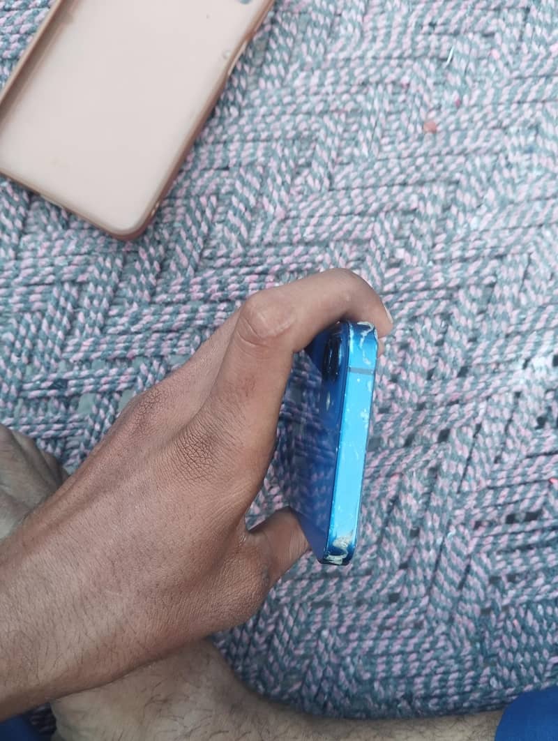 iPhone 12 mini 1