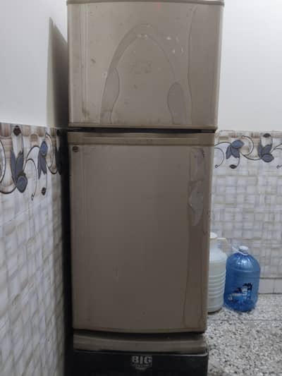 Dawlance refrigerator