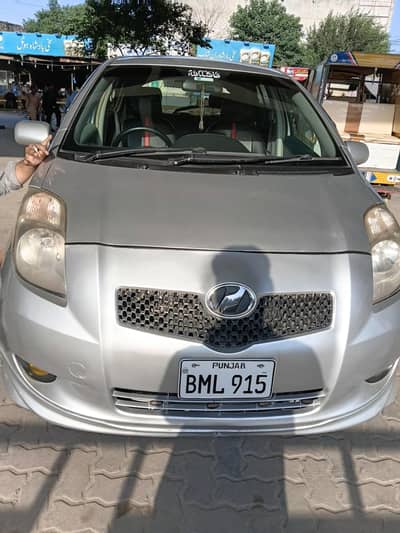 Toyota Vitz 2010