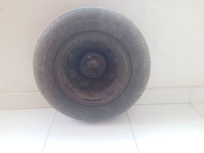 Dunlop Tubeless Tyre with Steel rim 165/80 R13