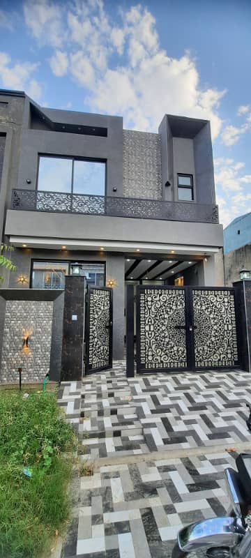 5 Marla House For Sale In Paragon City Woods Block Lahore