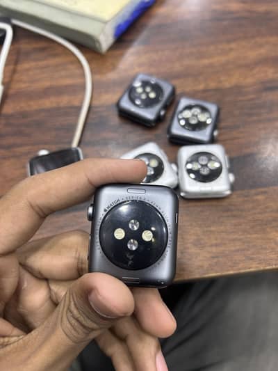 Apple watch series 3 in good price 42/38 mm